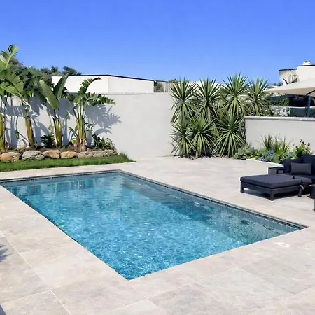 Valentin 2 Avec Piscine Chauffé à *