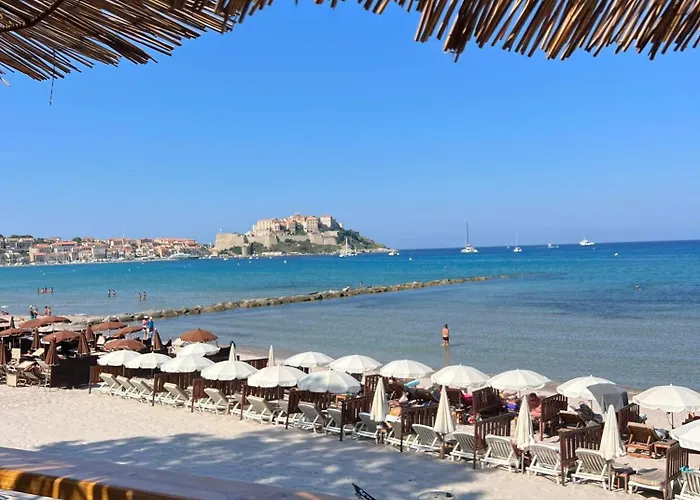 Valentin 2 Avec Piscine Chauffé à * Calvi (Corsica)
